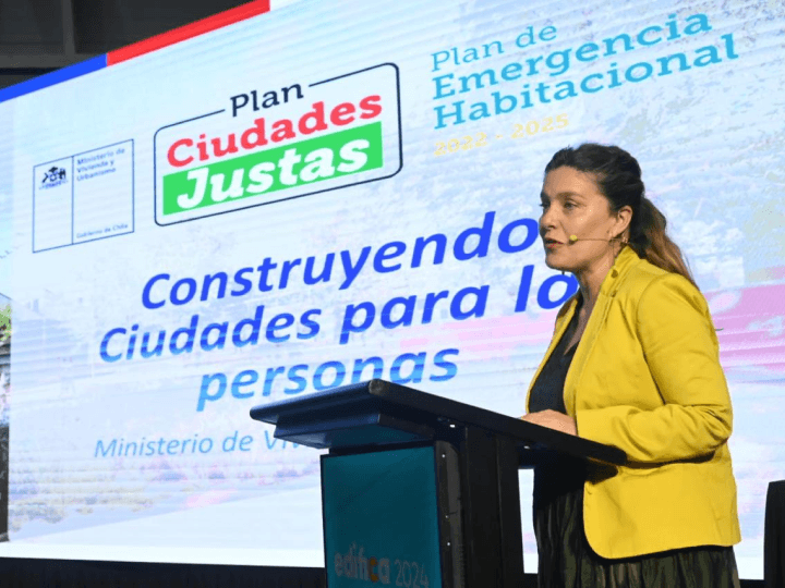 subsecretaria-del-minvu-destaca-el-plan-ciudades-justas-en-charla-en-edifica.png